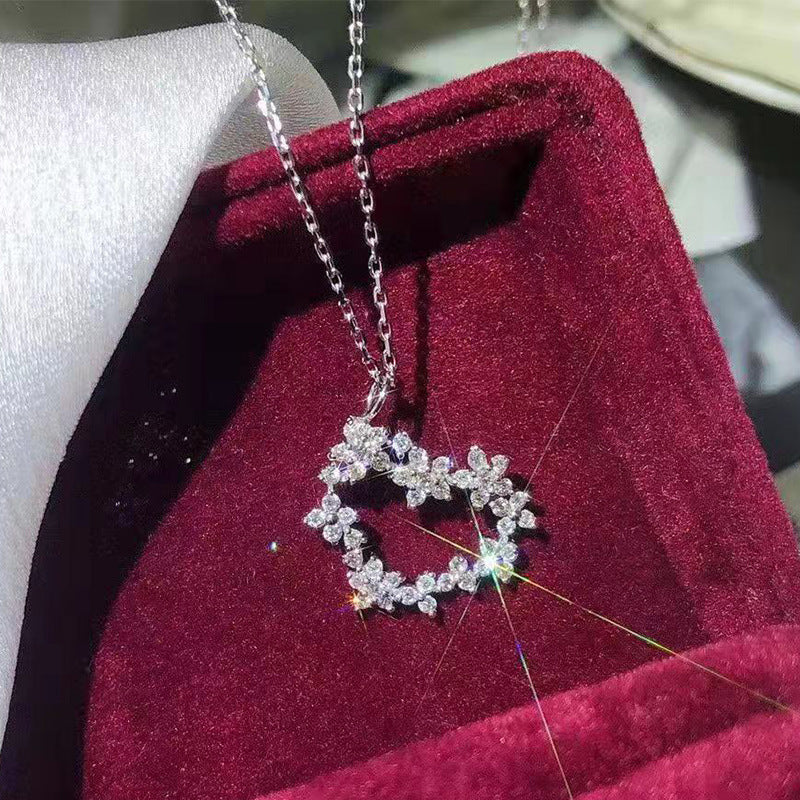 Wholesale Heart Shaped Flowers Inlaid Diamond Zircon Necklaces